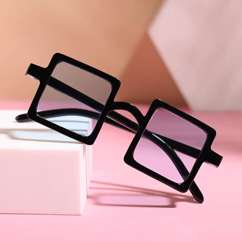 👶: Baby Sunglasses with UV Protection - Adorable Ocean-Themed Eyewear