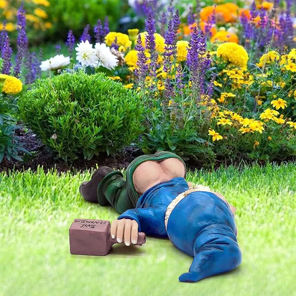 🧙: Drunk Dwarf Garden Gnome - Humorous Outdoor Decoration