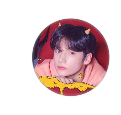 🔑: TXT Keychain and Badge Set - Tinplate Design